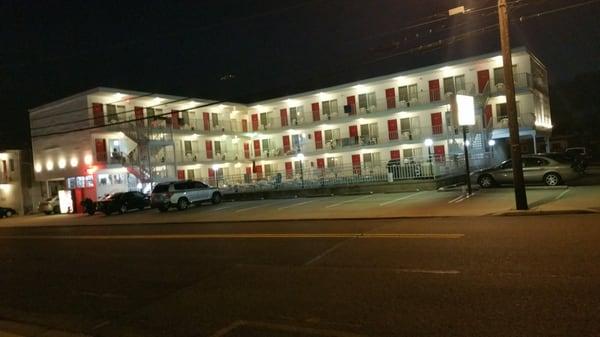 Cardinal Motel