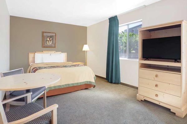 Super 8 By Wyndham Moscow / Pullman