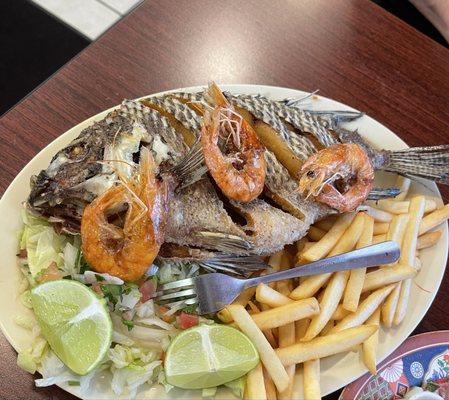 Mariscos La Costera