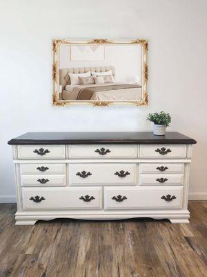 Black Dog Marketplace