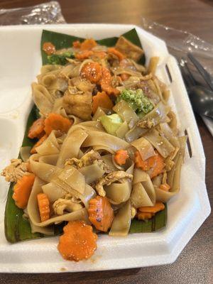 Pad See Ew-Chicken and Tofu combo