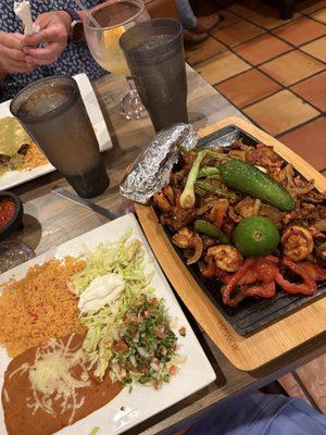 Los Cabos Mexican Bar & Grill