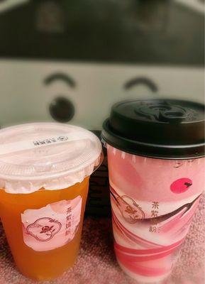 暮月光 / Phoenix Lemon Tea; 栀子花茶 / Gardenia Milk Tea. Comes with this cute reusable bag.