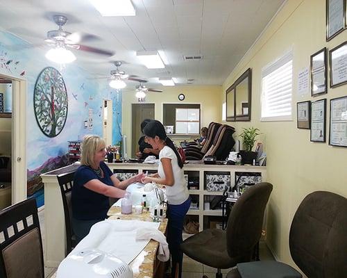 do you like art? every art works  on the wall are made by Cookie.