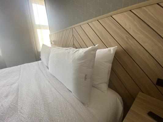 Option of soft or firm labeled pillows