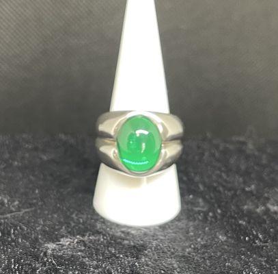 Studio V Arts & Oddities