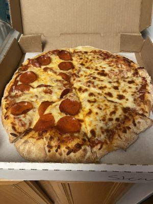 Johnny's Grill & Pizzeria