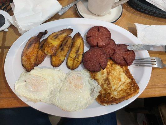 Maduros with salami, queso y huevos fritos