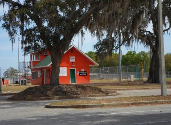 Lincoln Ave Community Park