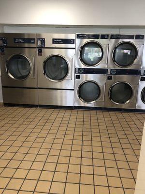 Lucky's Laundromat