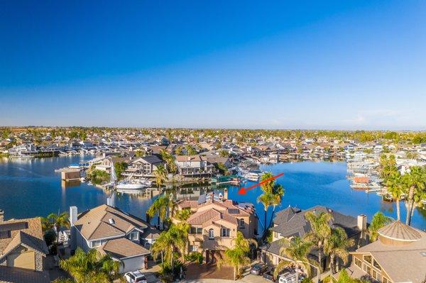 Waterfront estate in Discovery Bay