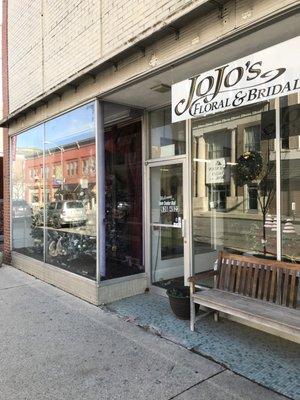 JoJo's Floral & Bridal