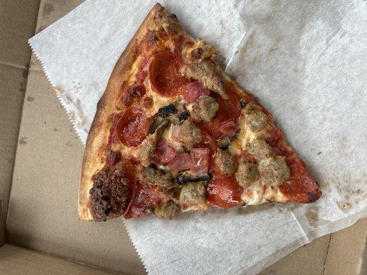 Meat and mushroom pizza