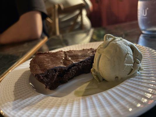 Flourless Chocolate Cake & Pistachio Ice Cream