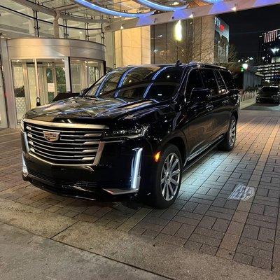Cadillac Escalade 2025 in front of Waldorf Astoria, Washington DC - Welcoming a VIP customer