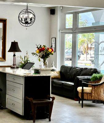 Me Too Salon & Med Spa