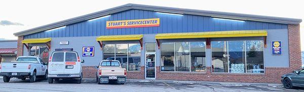 Front of Stuart's Hometown Auto shop