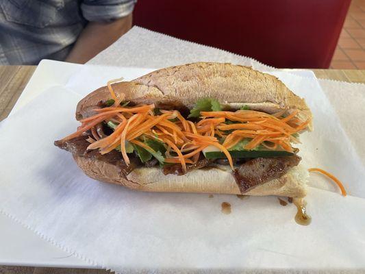 Bbq pork banh mi