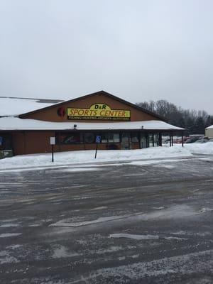 D & R Sports Center