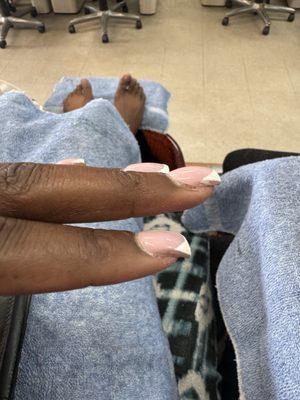 Never go to flawedby diamond she's a scam and use other people work on her platform she's unprofessional