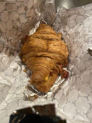 Bacon, egg, and cheese croissant