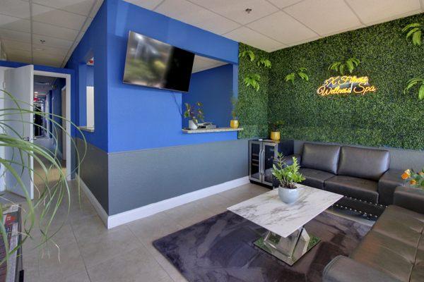 5X Fitness Lounge