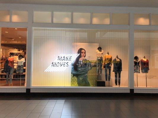 American Eagle Store