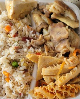 Pig feet & tripe with fried rice !