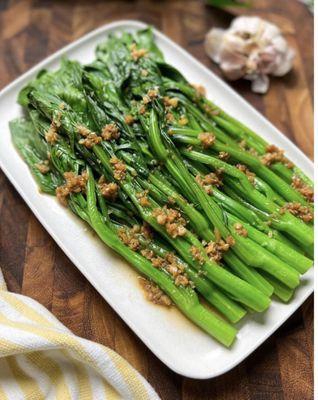 Yu choy with garlic sauce