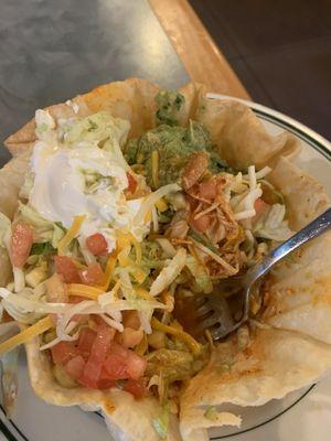 Taco salad with chicken