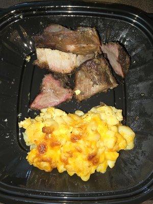 Jerk pork macaroni cheese bowl.