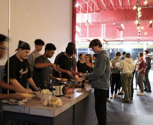 The Lakes Community Church