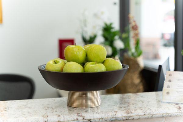 Upland Spa Dentistry - 2440 W Arrow Route #4j, Upland, CA 91786 - (909) 625-4440