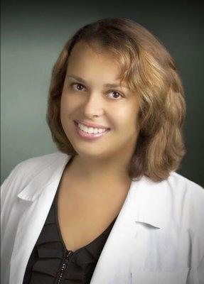 Julia Shengaout, L Ac