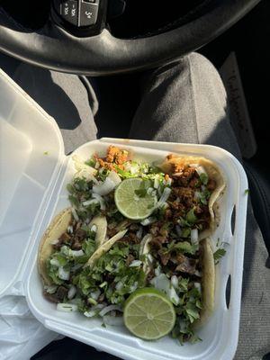 Los Lobos Mexican Food