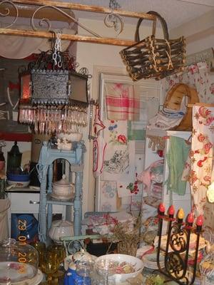 Vintage linens, table ware