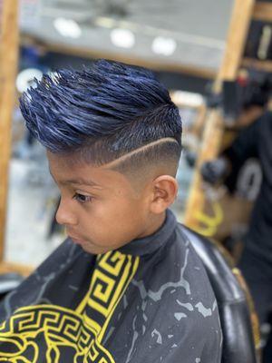 D Kache Barbershop & Salon