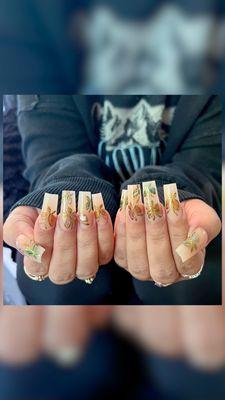 Nina free handed these beauties!