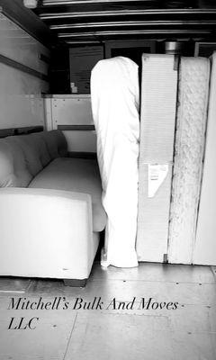 Mitchell’s Bulk And Moves