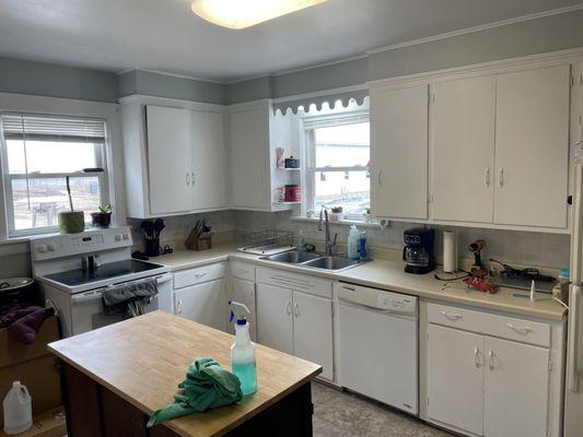 Happy Home Cleaning Service