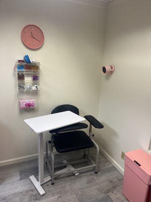 Precise Pokes Mobile Phlebotomy Service is a conveniently located walk - in phlebotomy facility