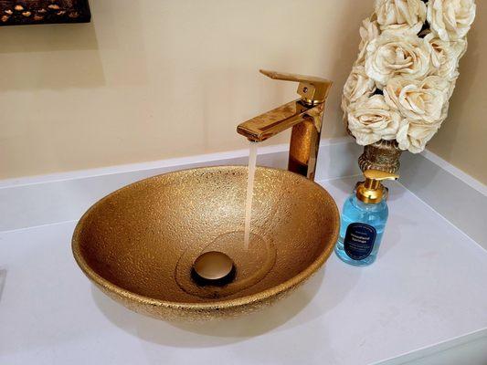 Fourseasons Salon&Medspa