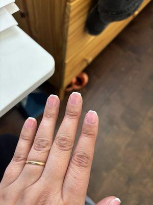 French tip gel manicure. LOOOKS SOOOOOOO GOOOOD.
