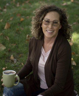 Leslie J Saul - Hold Thee Onion