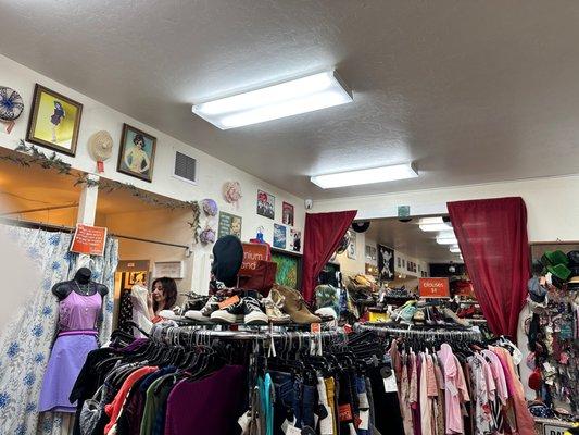 Boheme Used Clothing & Goods