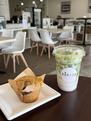 Matcha latte, vegan blueberry muffin