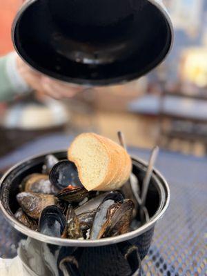 Moules