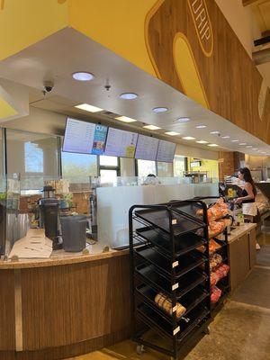 Coffee, tea and smoothie bar