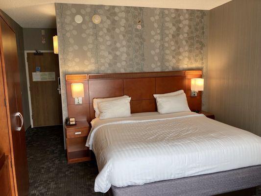 Sonesta Select Phoenix Camelback