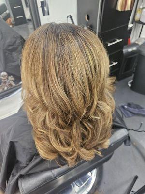 Looking Good Hair Salon